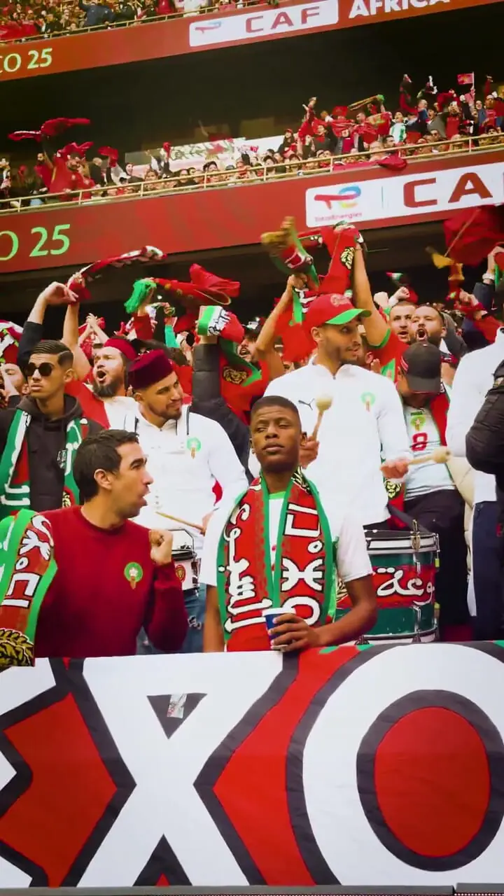 ویدئو: هوادار نابینای مراکشی که استادیوم را لرزاند