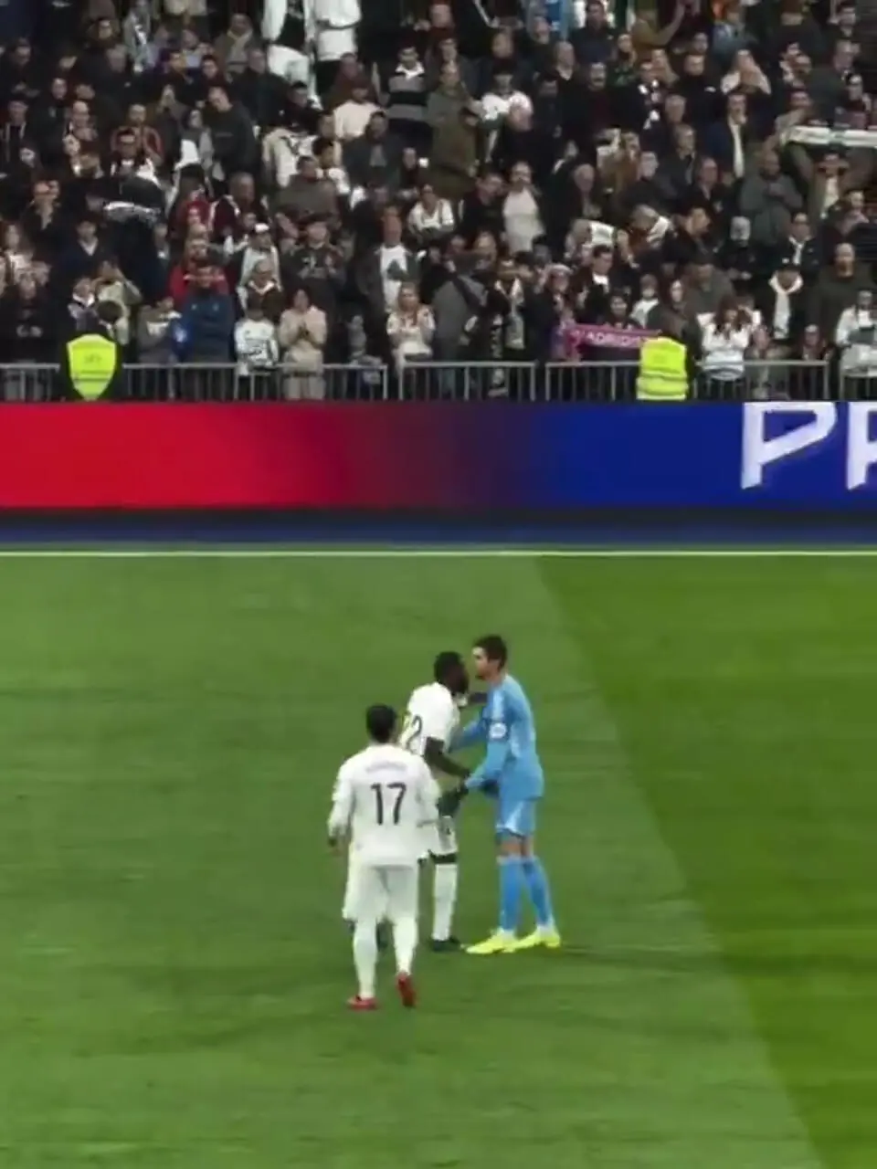 ویدئو: احترام زیبای کورتوا به دعای رودیگر