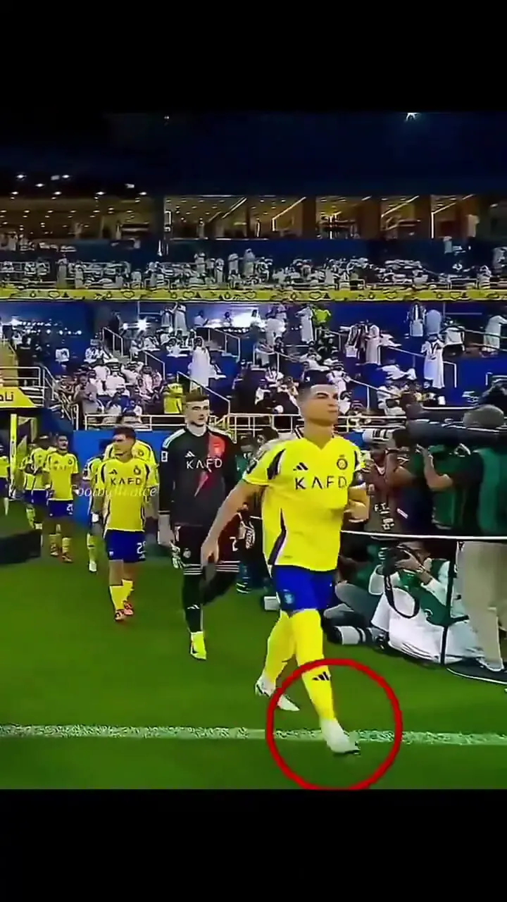 ویدئو: اصرار عجیب رونالدو به برداشتن اولین قدم با پای راست‎!‎