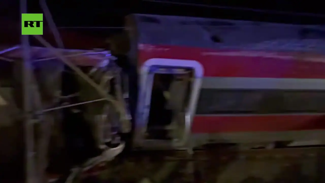 خروج قطار پرسرعت از ریل در اسپانیا 21 کشته بر جای گذاشت