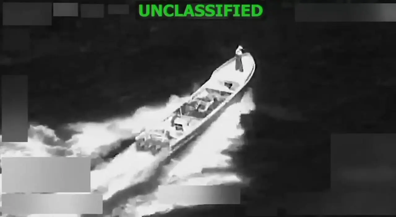 منفجر کردن ناگهانی یک قایق توسط آمریکایی ها