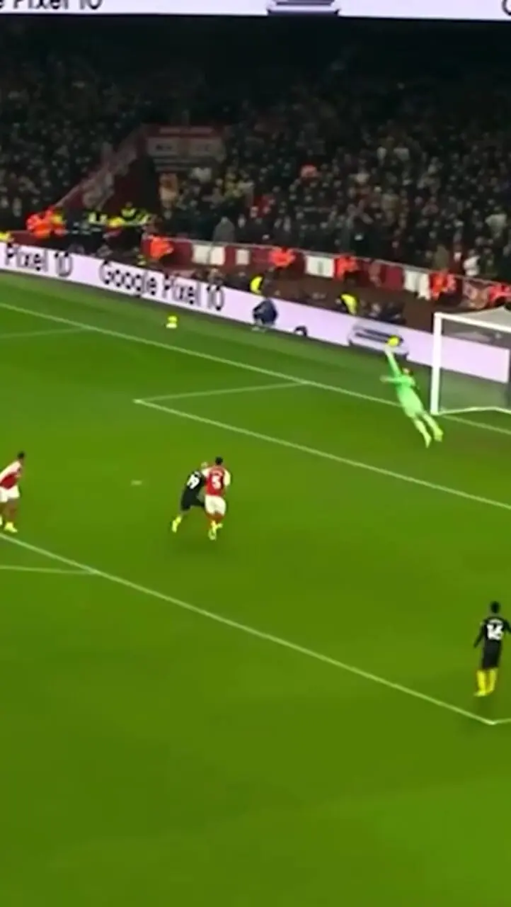 ویدیو: سوپرگل منچستریونایتد به آرسنال با گزارش عربی