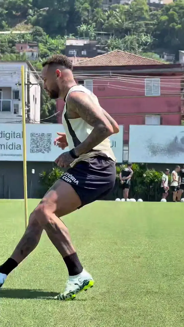 ویدئو: بازگشت نیمار به سانتوس پس از رفع مصدومیت