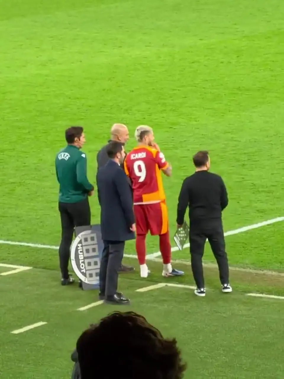 ویدئو: صبحت‌های در گوشی پپ با ستاره گالاتاسرای