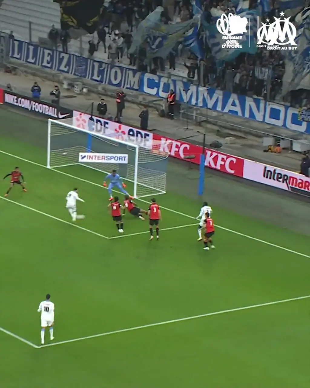 ویدئو: پاس گلی که با چنگ و دندان به دست آمد