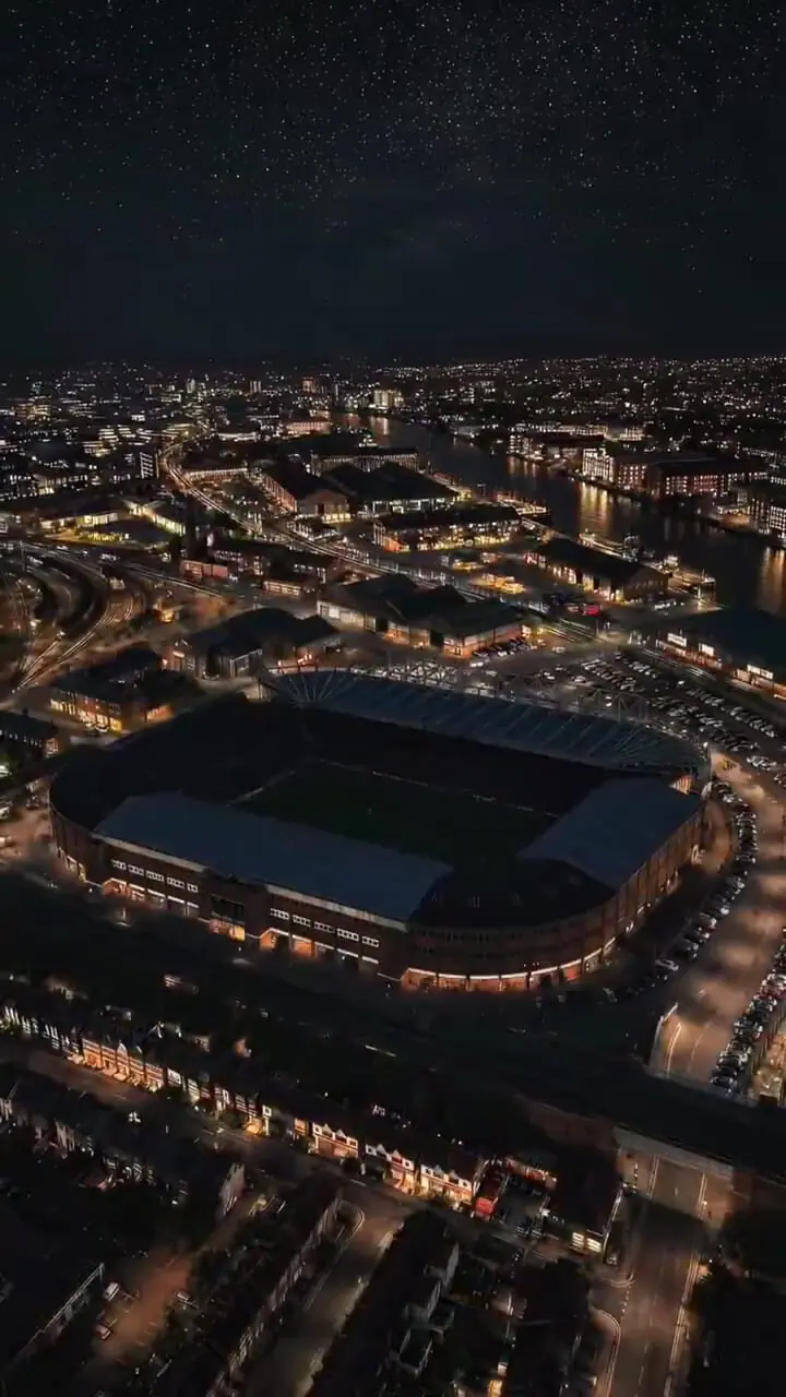 ویدئو: تکامل اولدترافورد از 1910 تا 2026