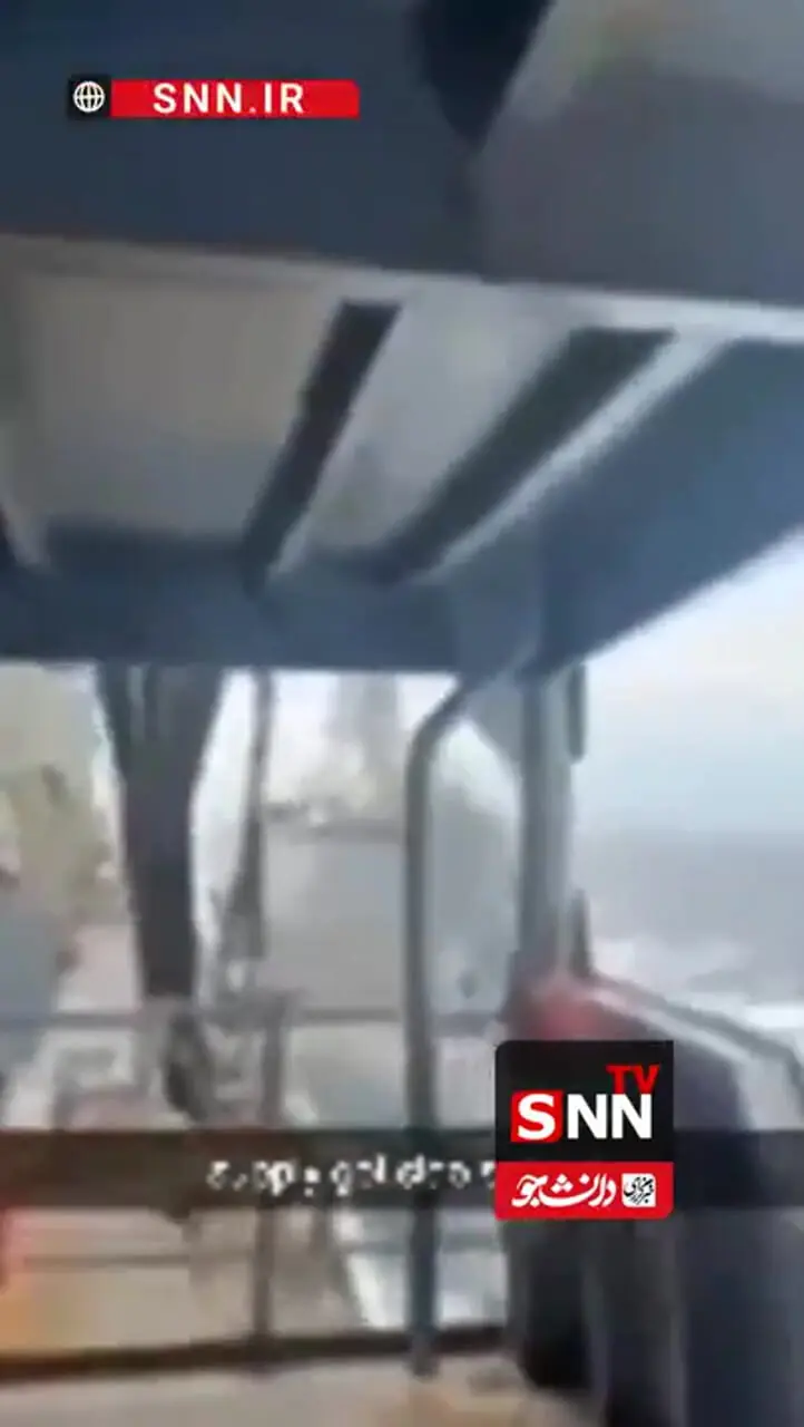 لحظه تصادف دو ناو ارتش آمریکا