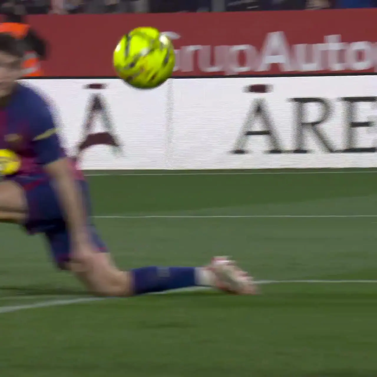 ویدئو: دیوار محکم خوان گارسیا مانع از تحقیر بلوگرانا شد