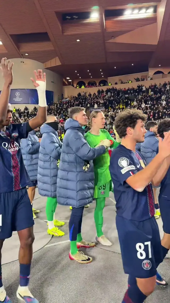 ویدئو: تشکر انریکه و ستارهها از هواداران پاری سن ژرمن