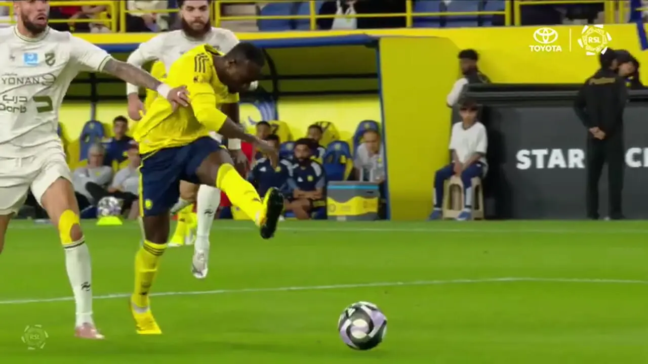 ویدئو: خلاصه بازی النصر 4-0 الحزم