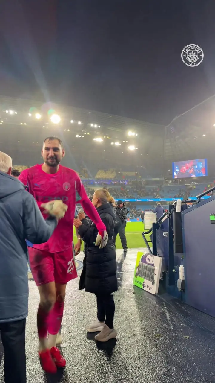 ویدئو: خوشحالی پپ و بازیکنان منچسترسیتی از غلبه بر نیوکاسل