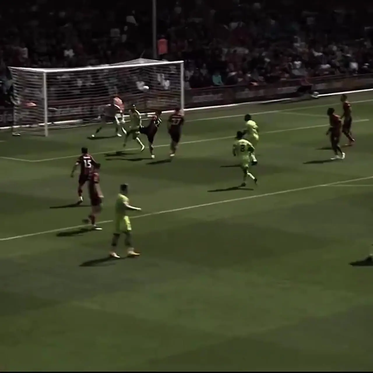 ویدئو:‏ شلیک‌های تماشایی کاسمیرو در پیراهن شیاطین سرخ و غول‌های اروپا