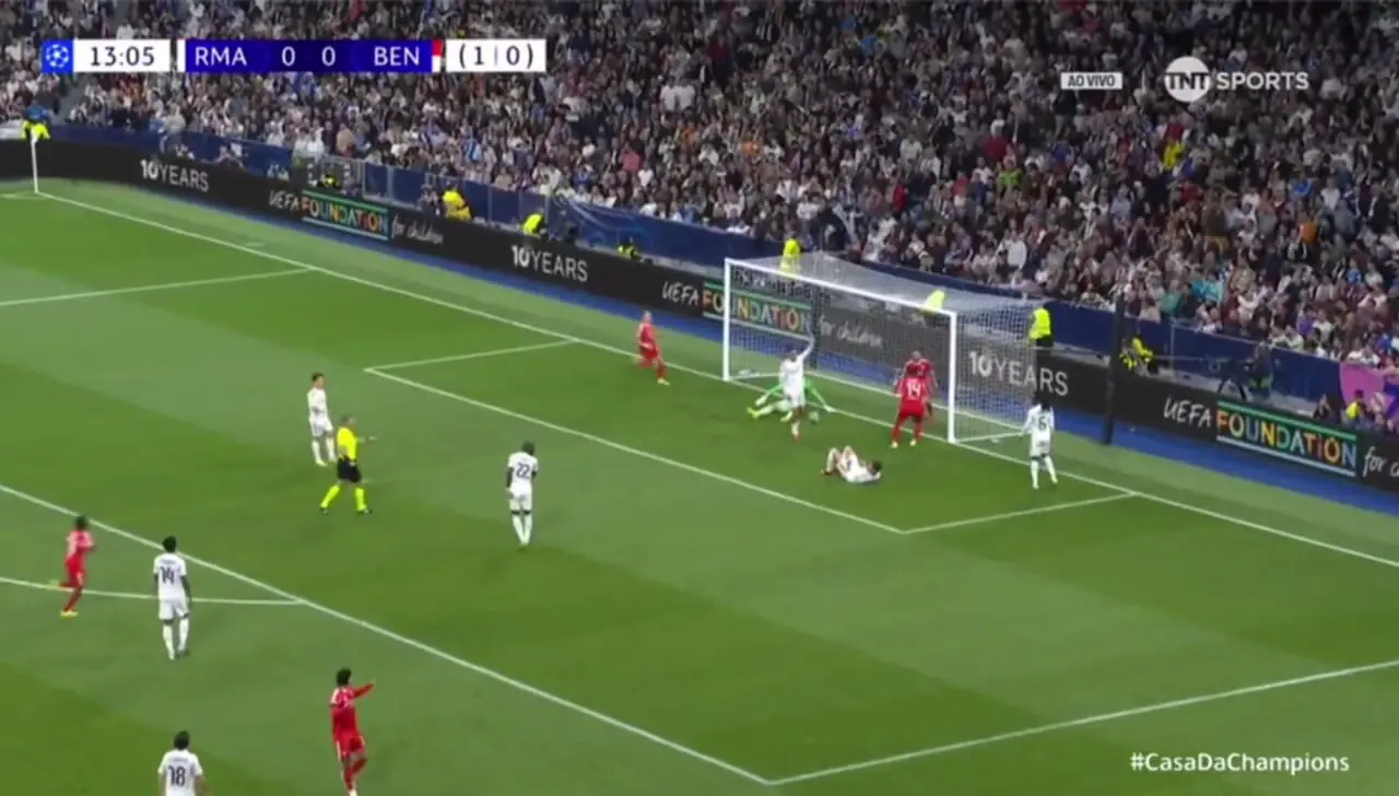 ویدیو: گل اول بنفیکا به رئال مادرید توسط رافا سیلوا