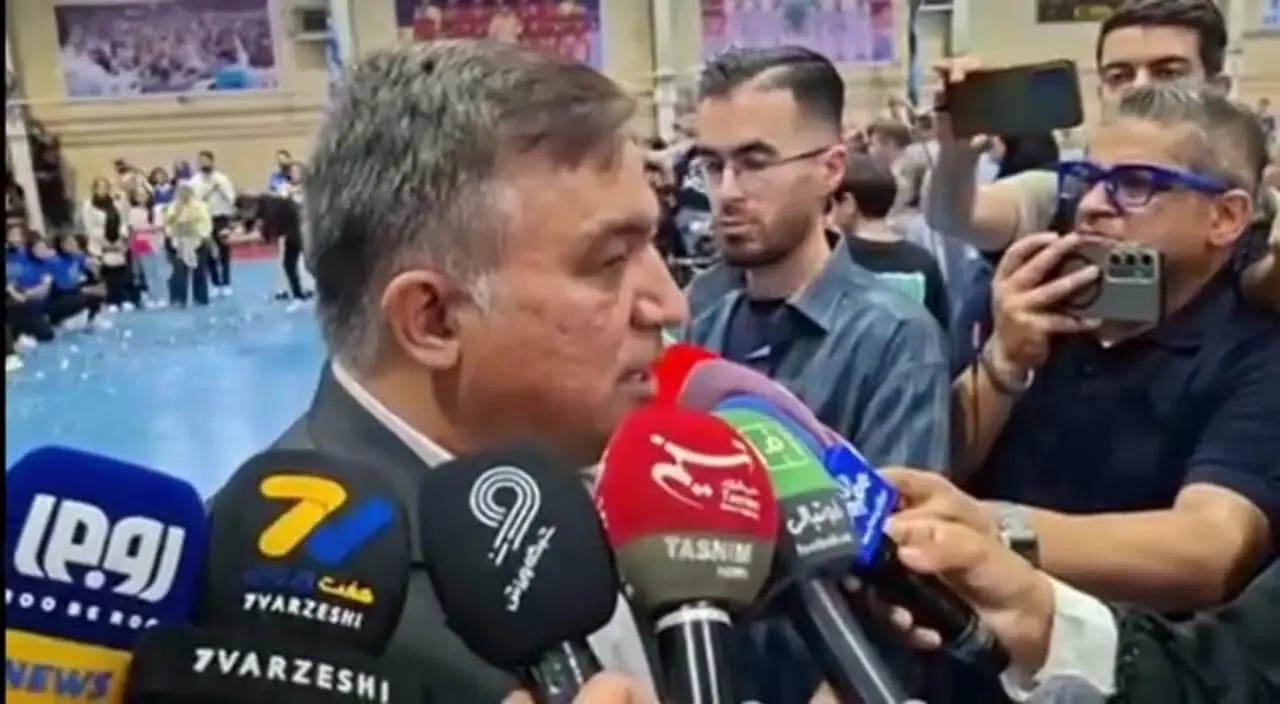 تاجرنیا: ارتباط خوبی با بازیکنان خارجی استقلال داریم