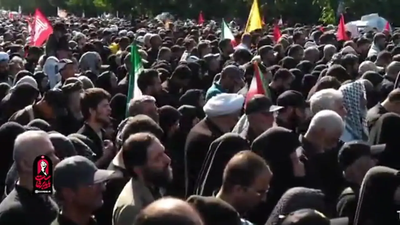 فیلم کامل اقامه نماز بر پیکر مطهر شهدای خانواده رهبر شهید انقلاب شهید سیده بشری حسینی خامنه‌ای، شهید مصباح‌الهدی باقری و شهید زهرا حدادعادل