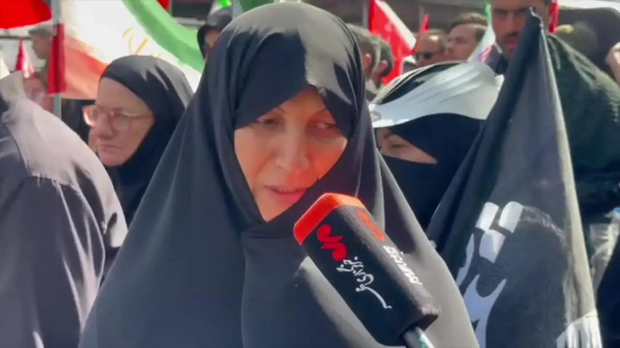 امیدوارم رهبر شهید ما را ببخشند؛ مراسم تشییع پیکر آقای شهید ایران
