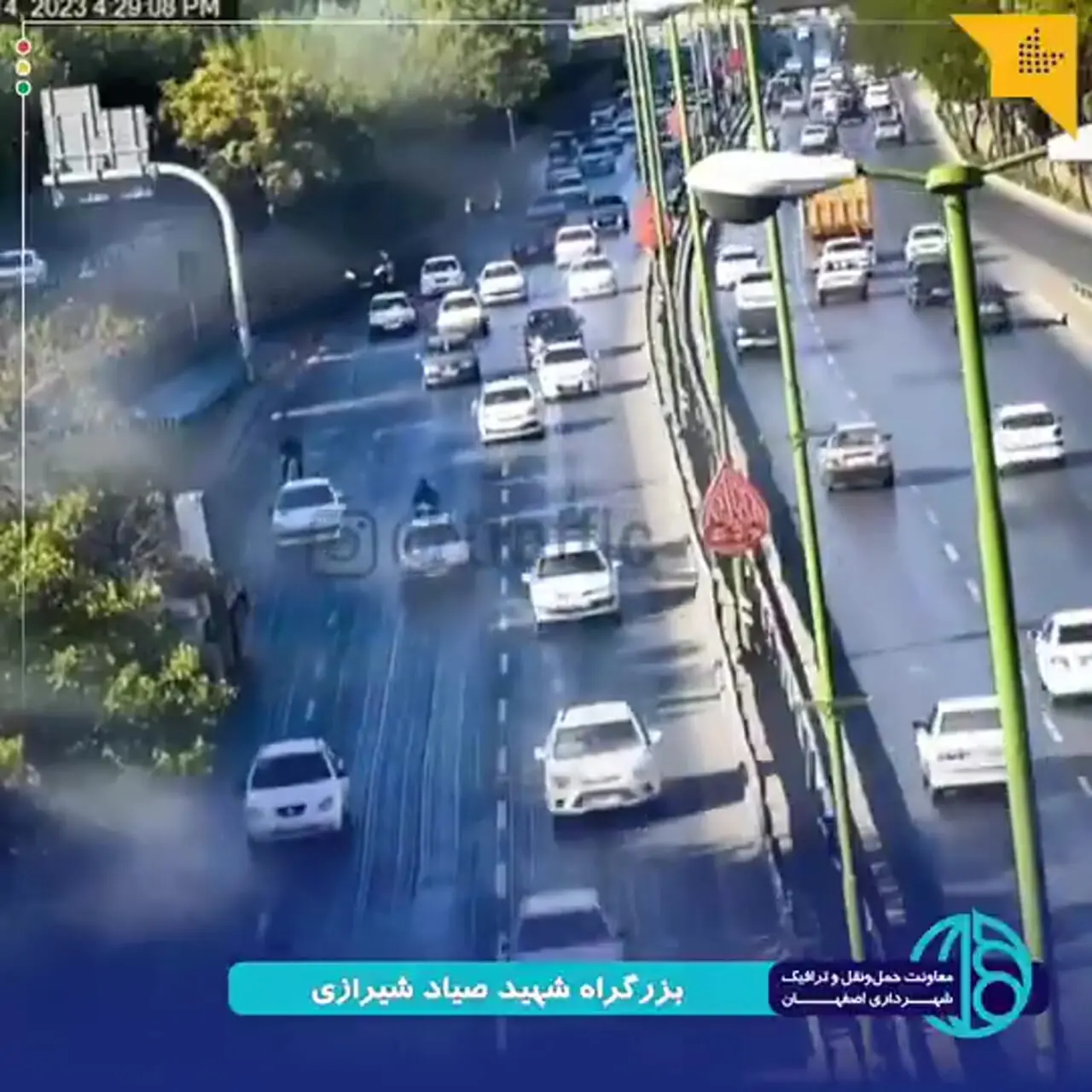 چپ شدن عجیب کوئیک در بزرگراه صیاد شیرازی