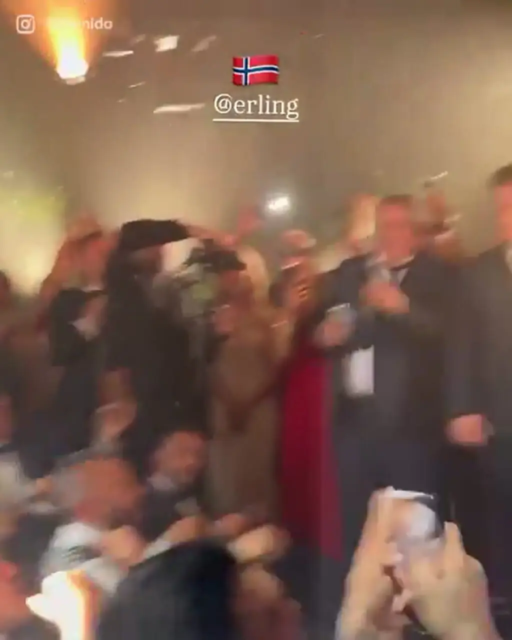 ویدئو: شادی وایکینگی غول منچسترسیتی در جشن دوناروما