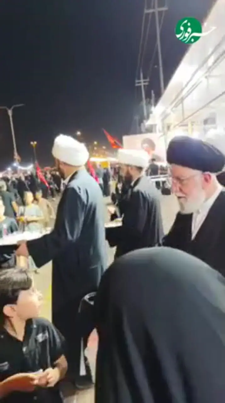 فیلم پربیننده از شباهت ظاهری یک روحانی در عراق به رهبر شهید