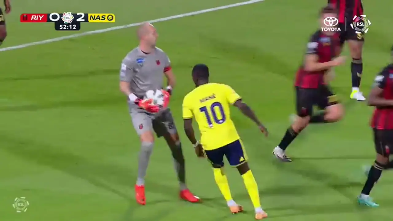 ویدئو: خلاصه بازی النصر 4 - 0 الریاض