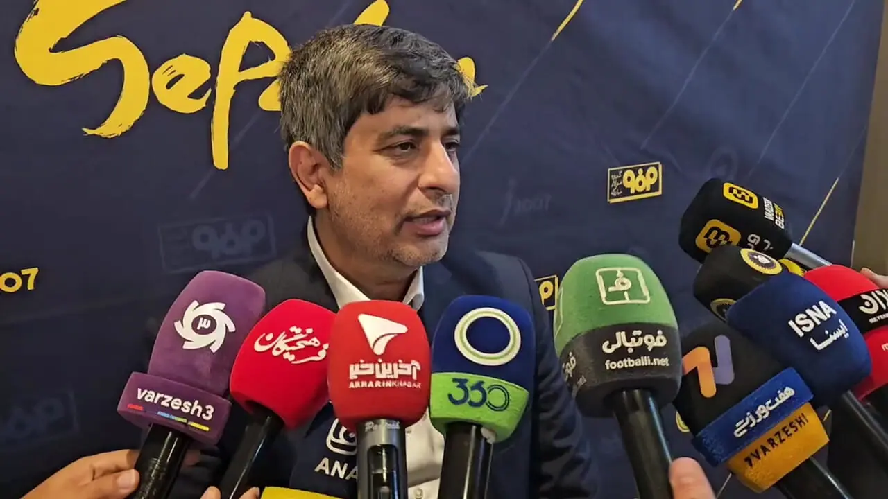 زرندی: امکان داشت سپاهان بعد از جنگ موفق به تیم‌داری نشود