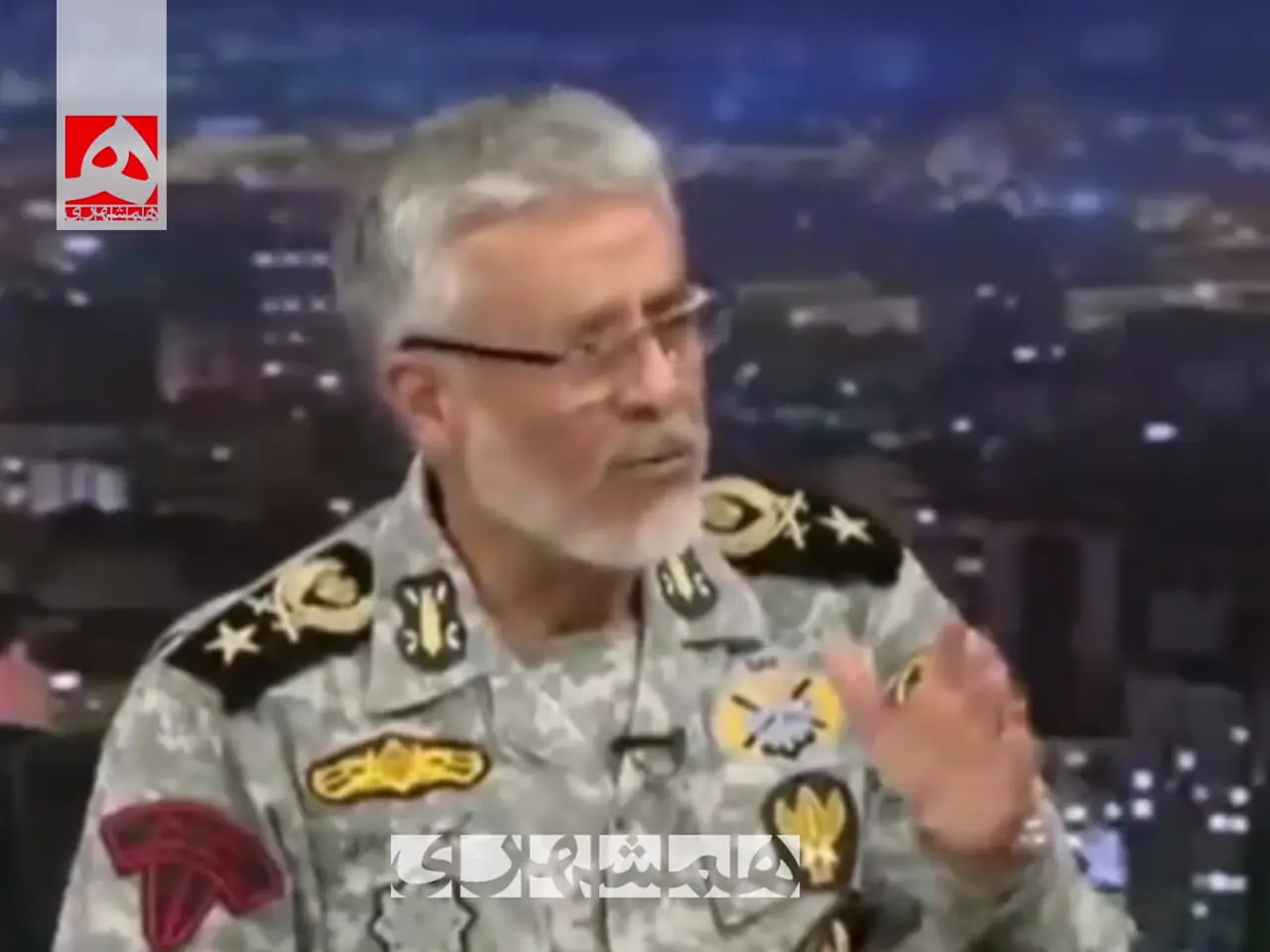 زنی که لباس شوهرش را پوشید و پهپاد تولید کرد!