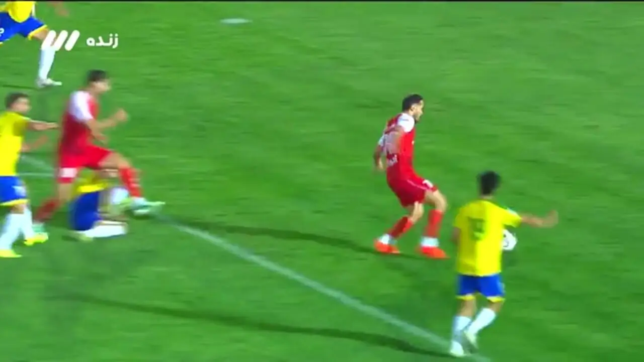 گل سوم پرسپولیس به صنعت نفت آبادان توسط اورونوف